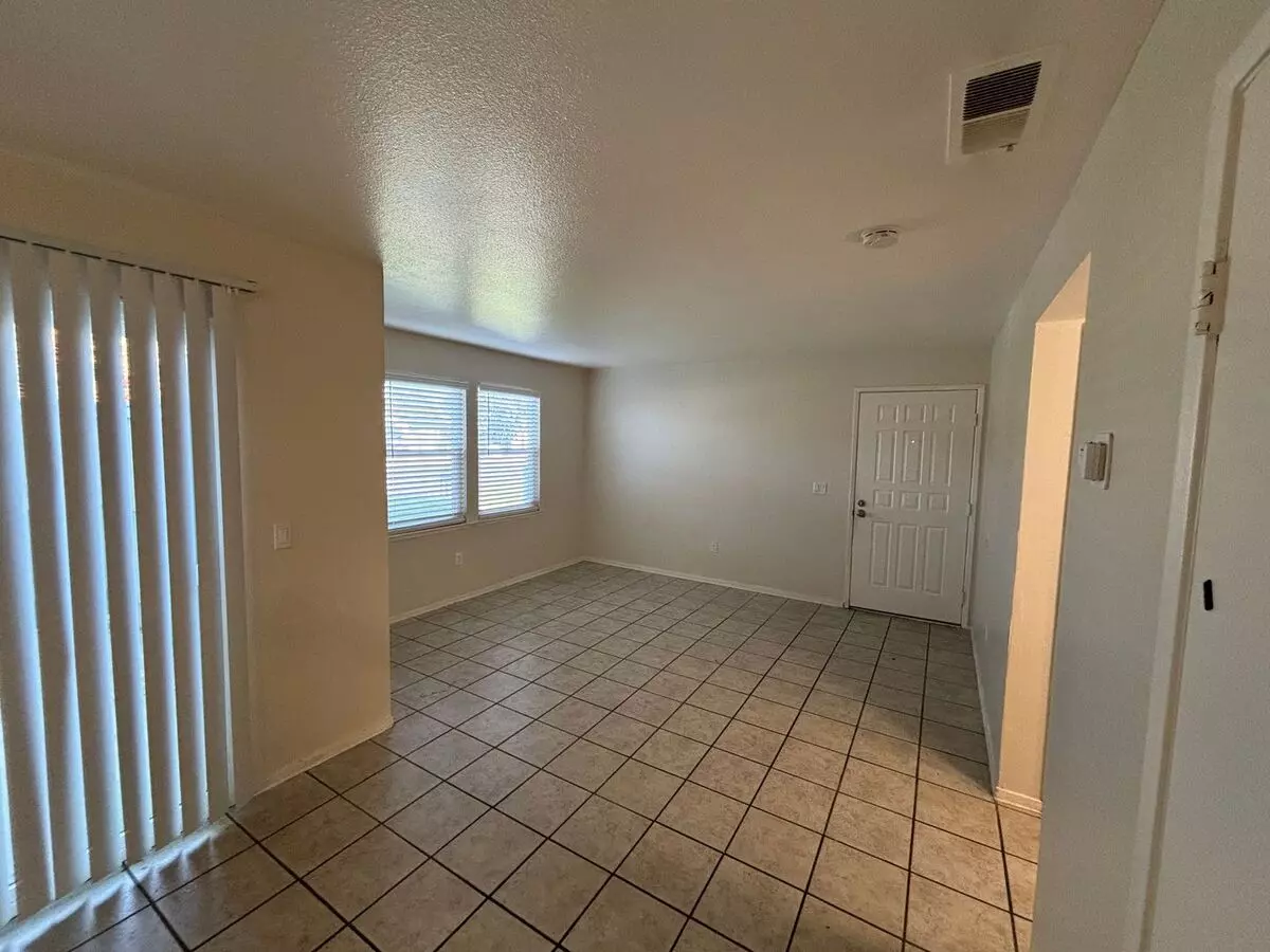 Sonoma Court Townhomes photo 4