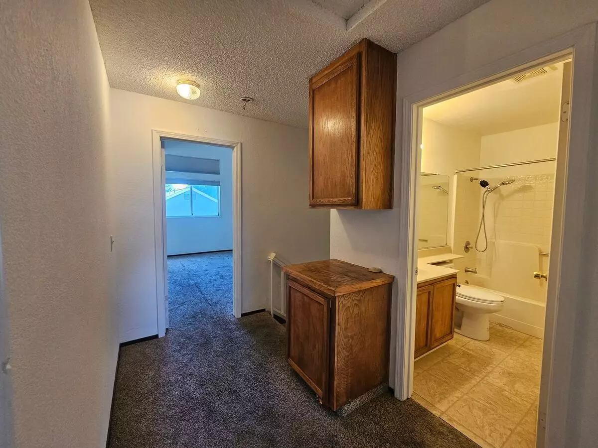 2324 Bellam Ct Santa Rosa, CA 95401
