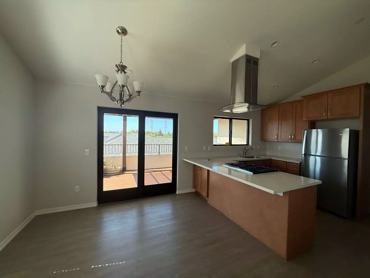 3497 Santiago Dr Santa Rosa, CA 95403 photo 4