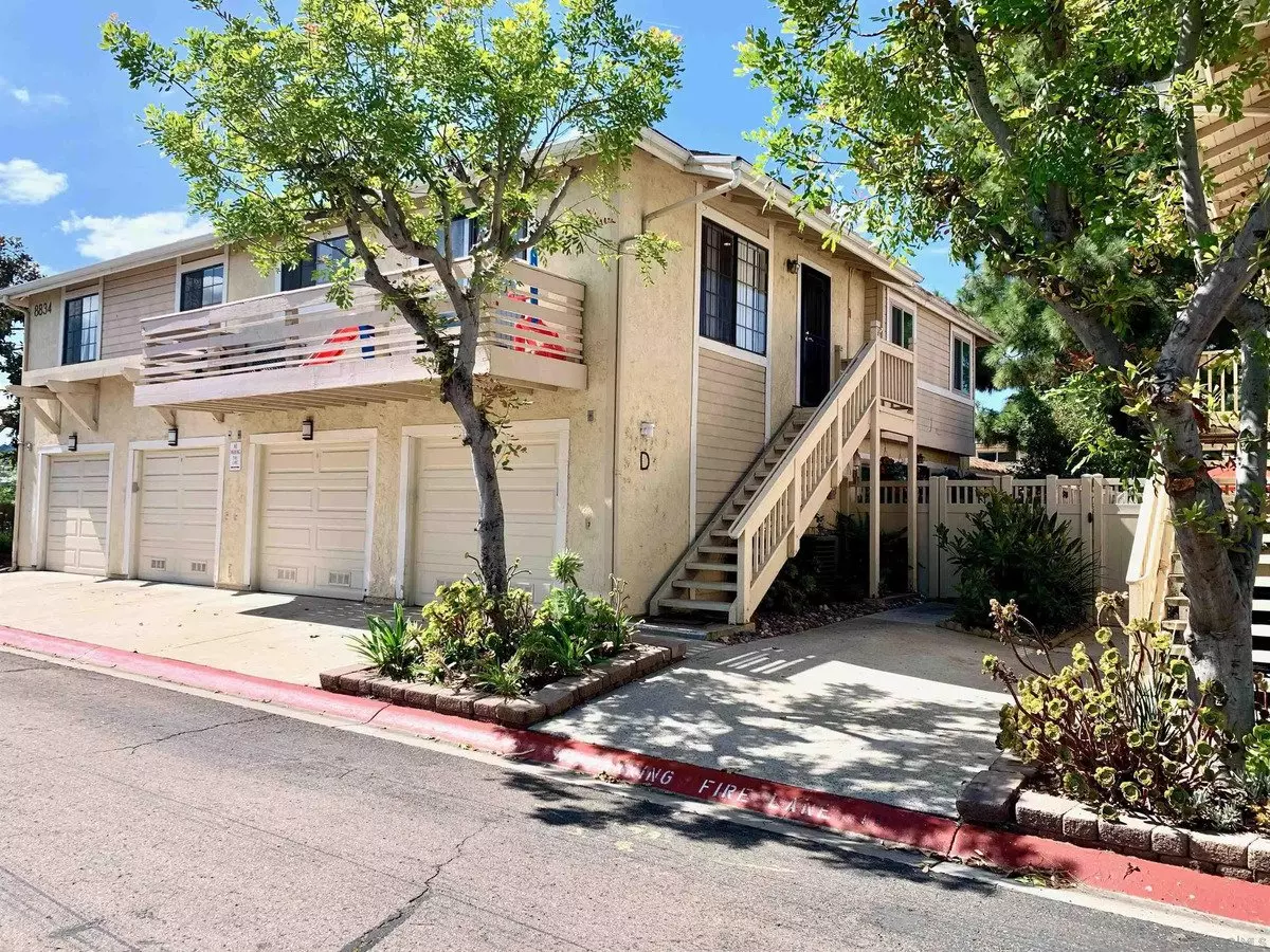 8834 Tamberly Lane, Santee, CA 92071 photo 4
