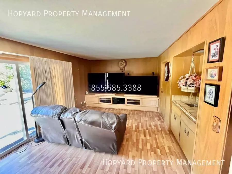 12105 Kristy Lane, Saratoga, CA 95070 photo 5