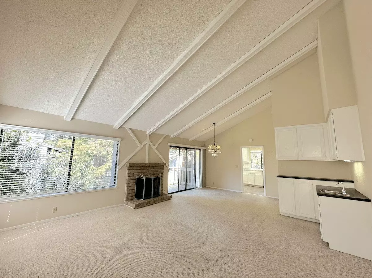 19820 Vineyard Ln, Saratoga (House) photo 4