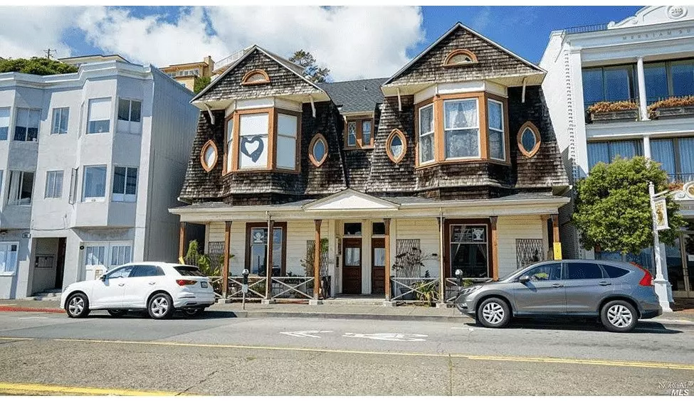 561 Bridgeway, Sausalito, CA 94965 photo 2