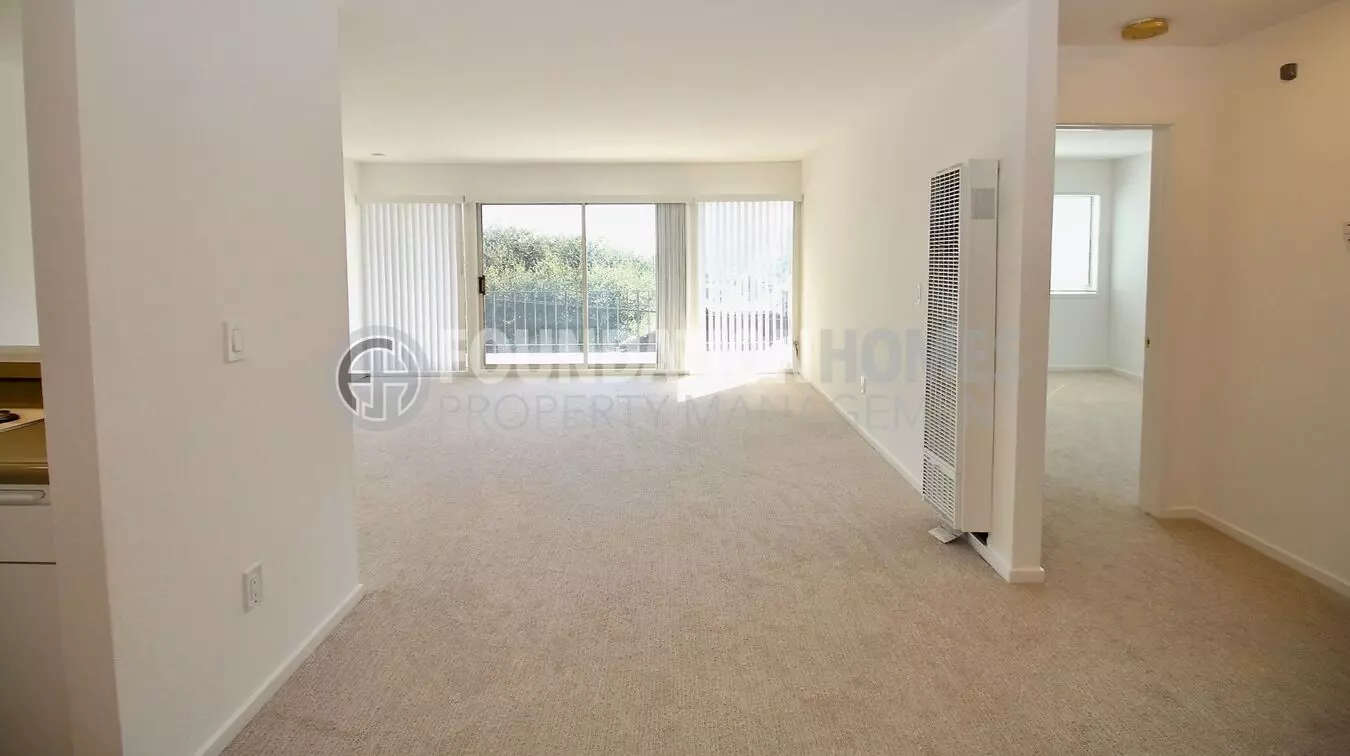 Sausalito Condo With Scenic Views! Covered Parking! Pool! Foundation photo 2