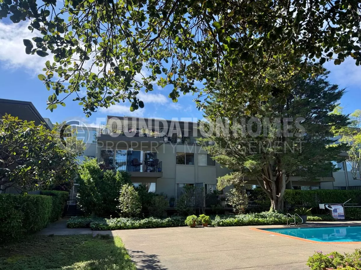 Sausalito Condo With Scenic Views! Covered Parking! Pool! Foundation photo 3