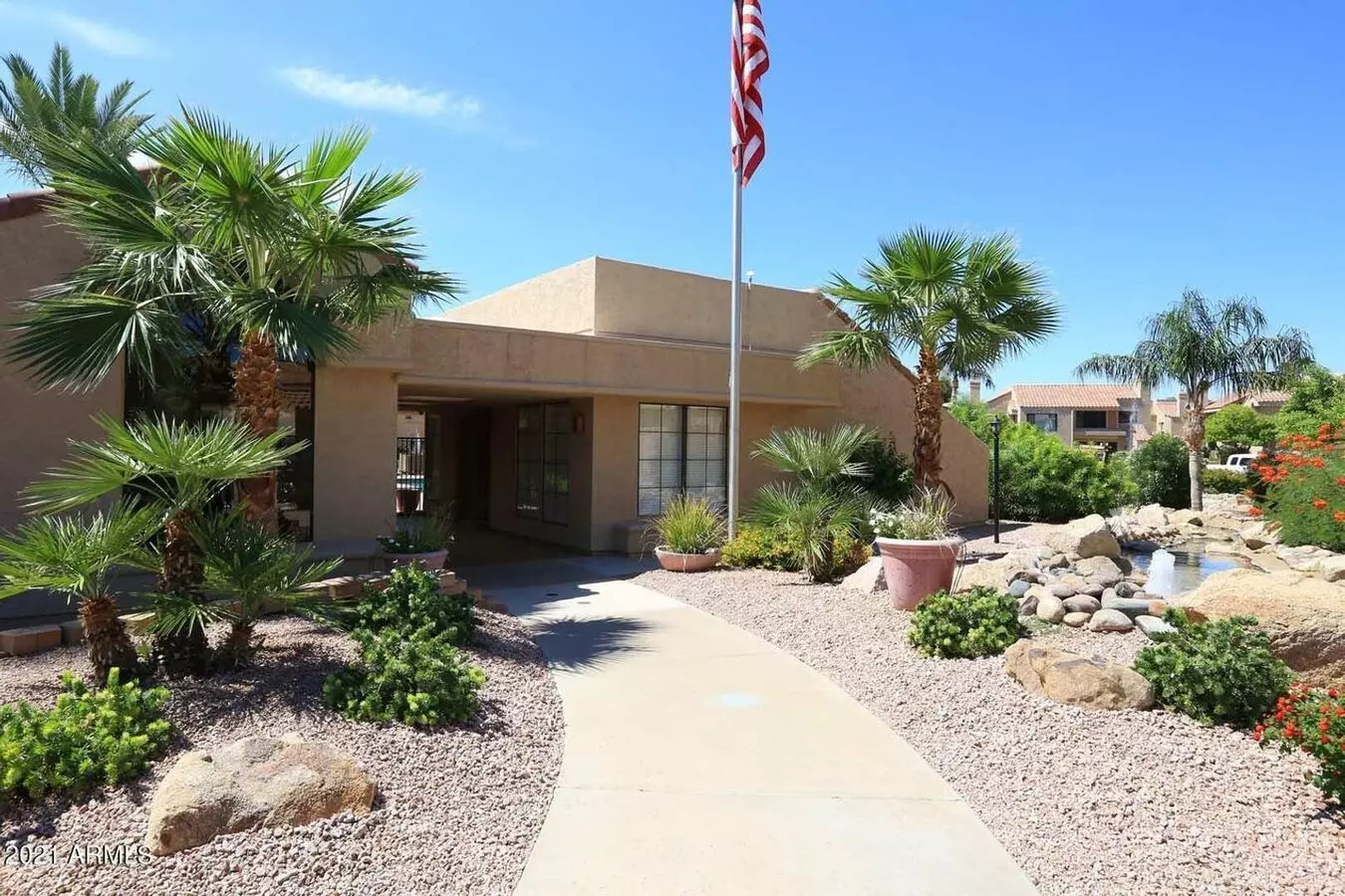 **coming Soon*** Venetian II 2 Bedroom 2 Bath Condo With Garage In Heart Of North Scottsdale photo 2