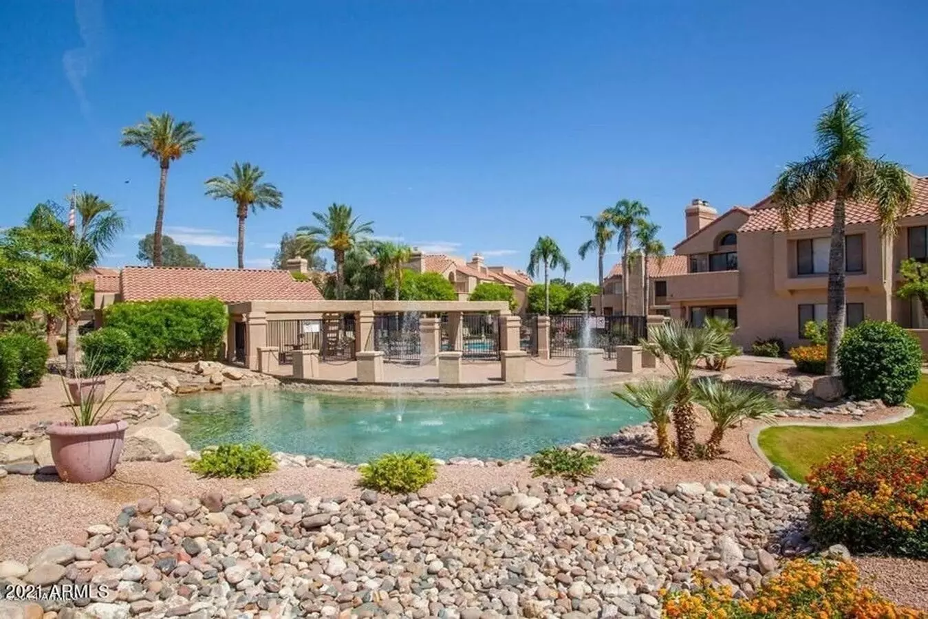 **coming Soon*** Venetian II 2 Bedroom 2 Bath Condo With Garage In Heart Of North Scottsdale photo 3