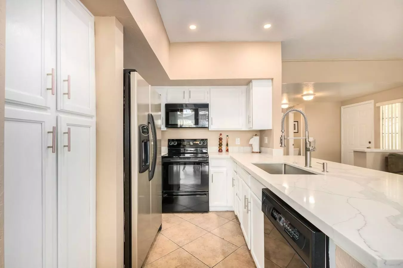 1015 - 9705 E Mountain View Rd #1015 photo 5