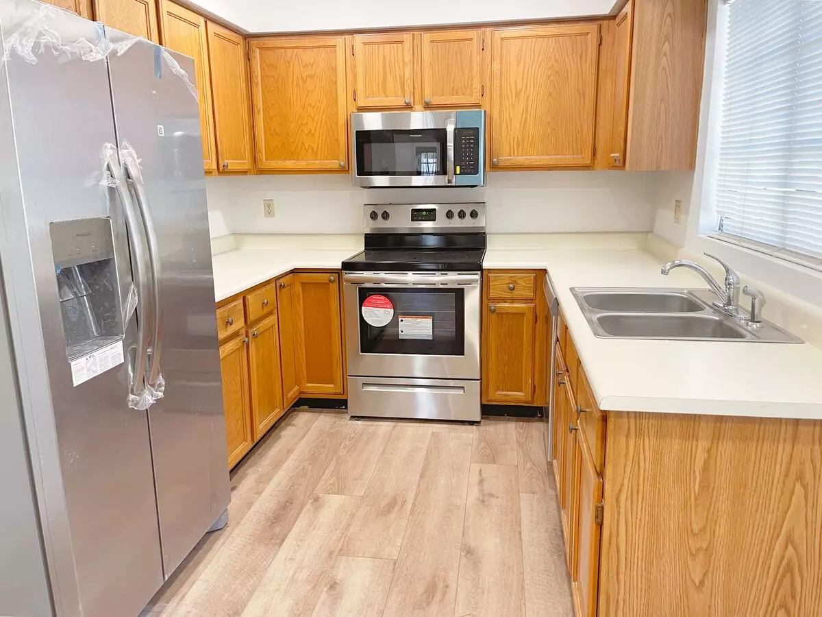 6816 E Kings Ave photo 4