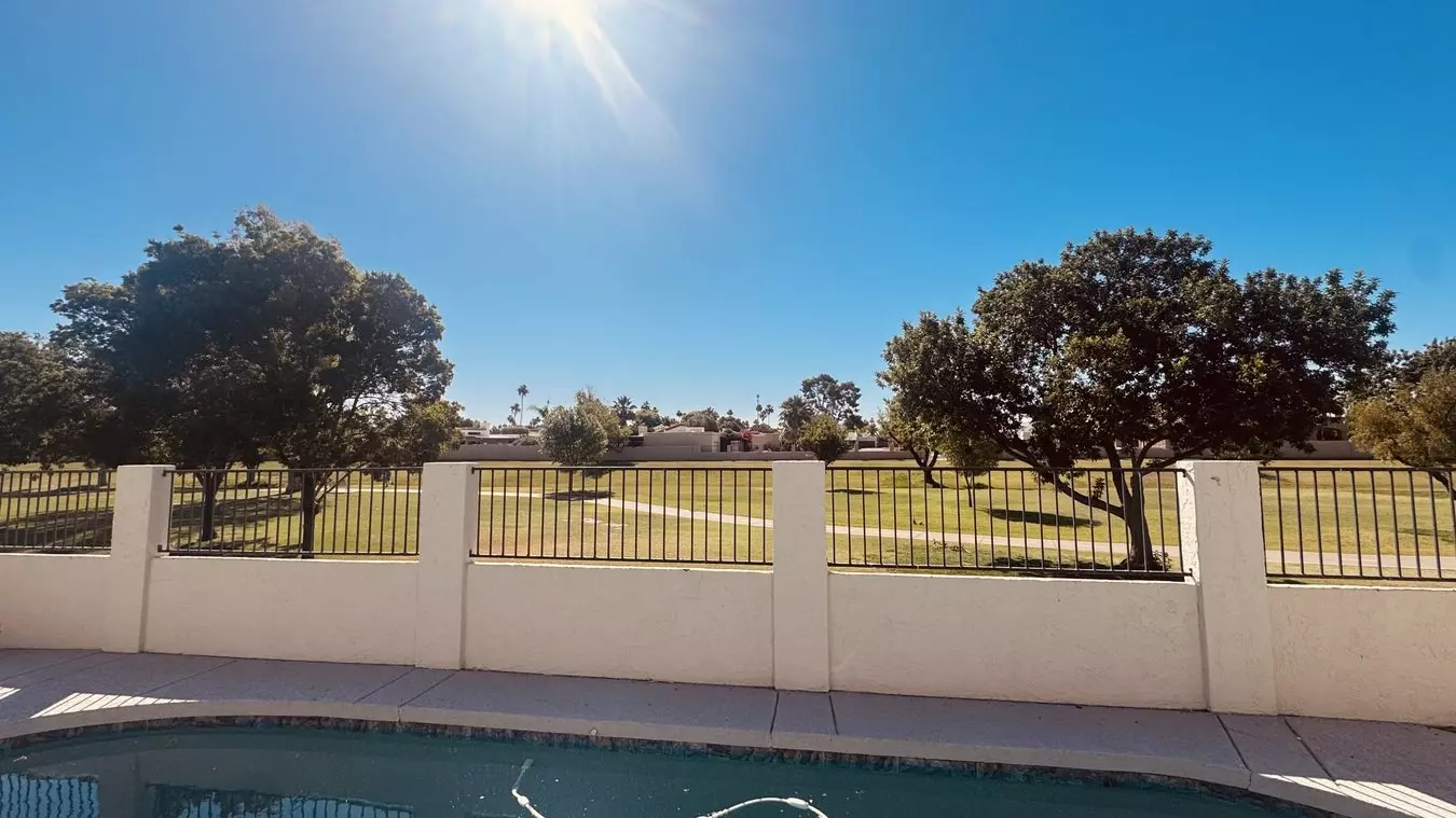 3B With Private Pool In Mccormick Ranch photo 2