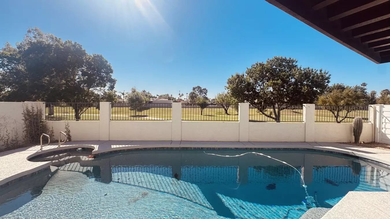 3B With Private Pool In Mccormick Ranch photo 3