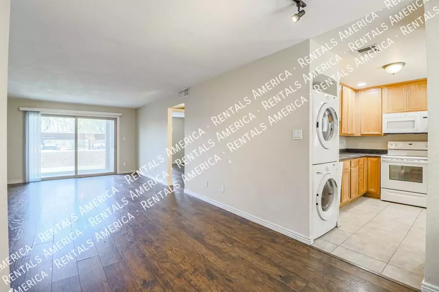 Scottsdale Park Place Condominium photo 2