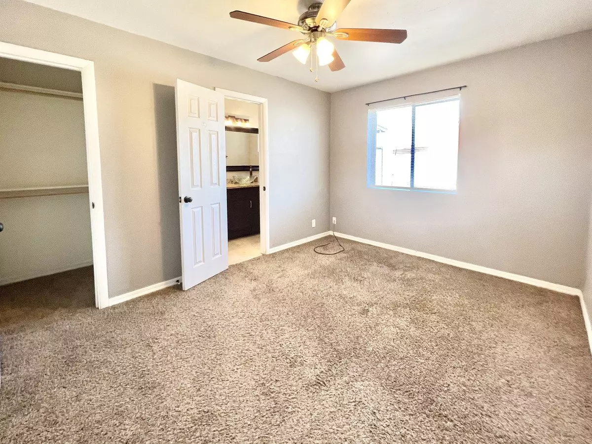 6838 East Edgemont Avenue, Scottsdale, AZ 85257 photo 3