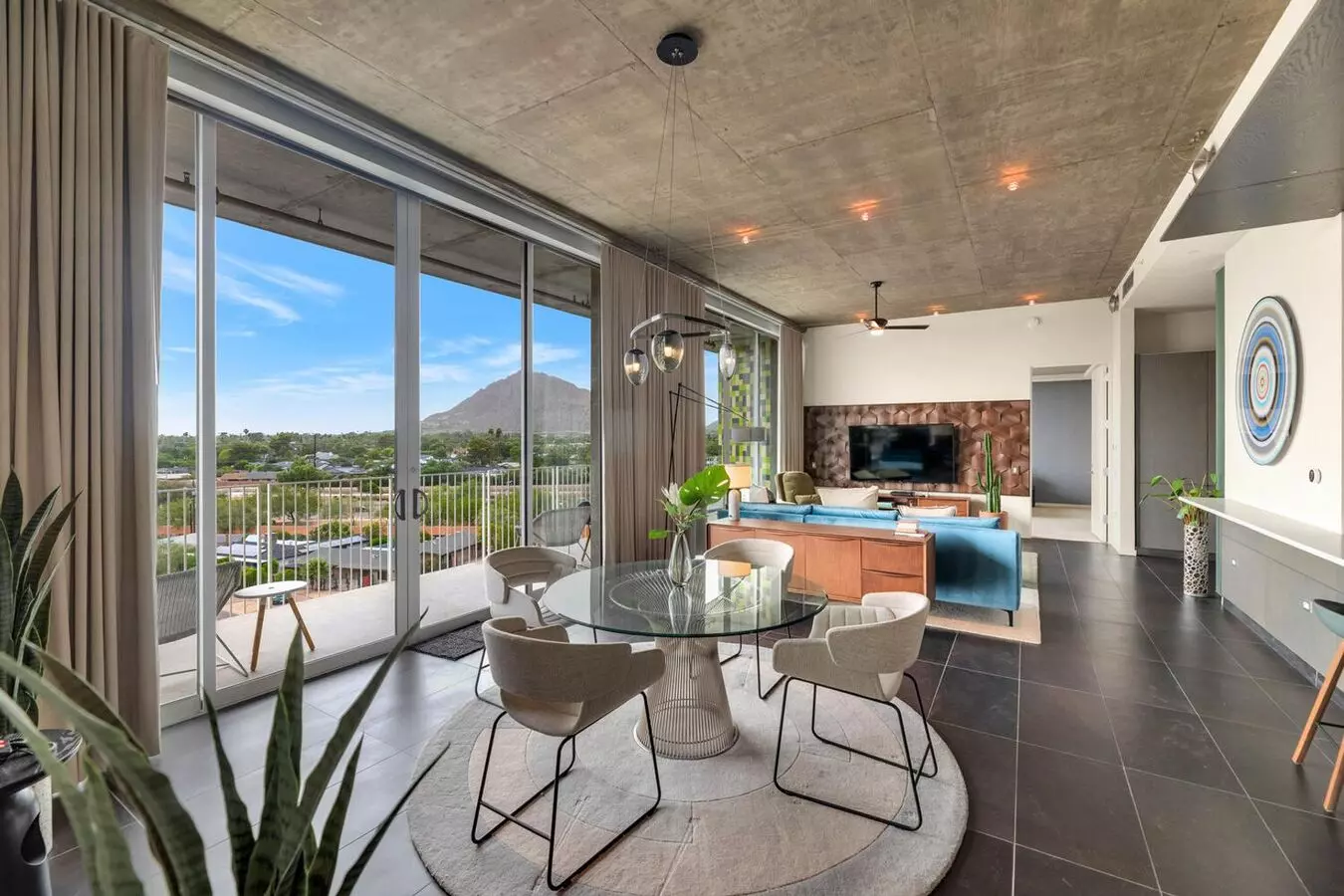 Rates Vary: photo 5