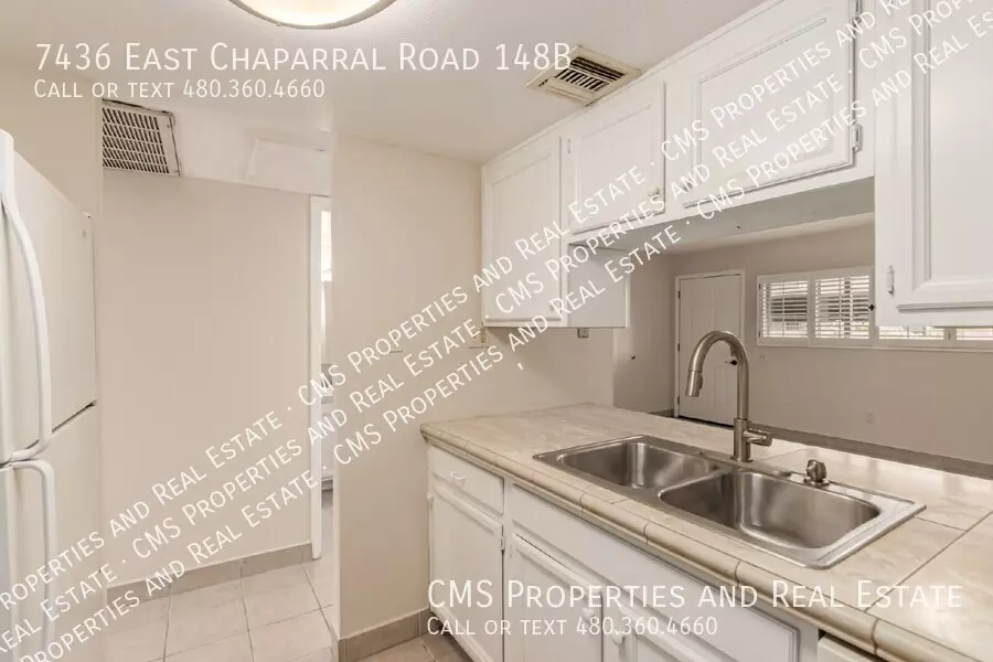 7436 E Chapparal Road photo 5