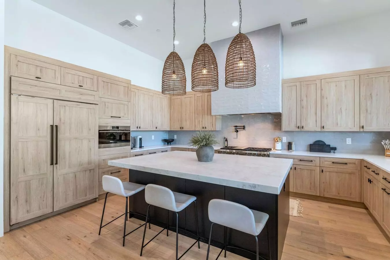 Rates Vary: photo 5
