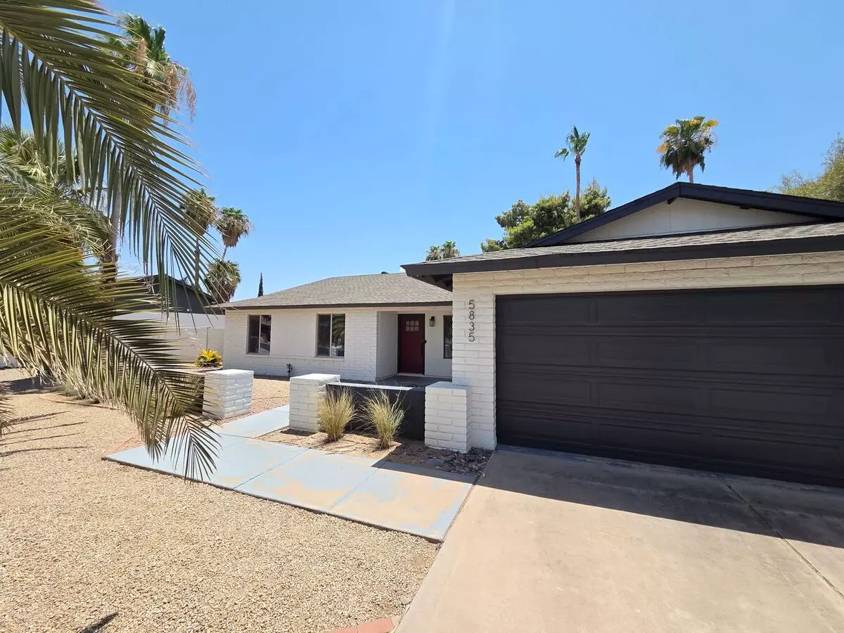 5835 E Acoma Dr Scottsdale, AZ 85254 photo 2