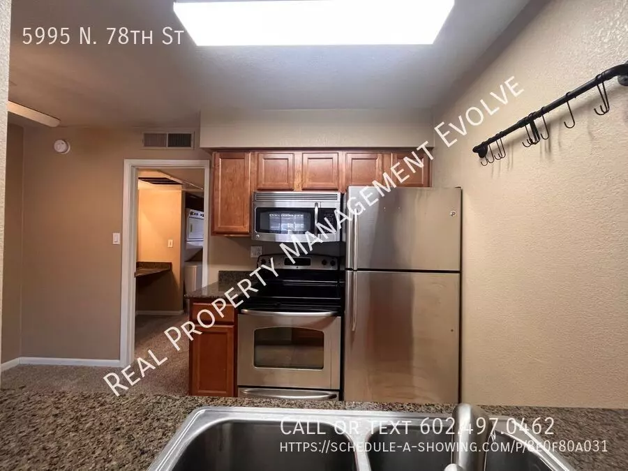 Scottsdale Crossing photo 3