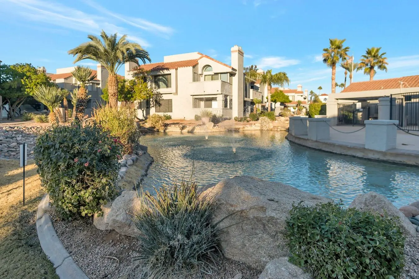 **coming Soon*** Venetian II 2 Bedroom 2 Bath Condo With Garage In Heart Of North Scottsdale