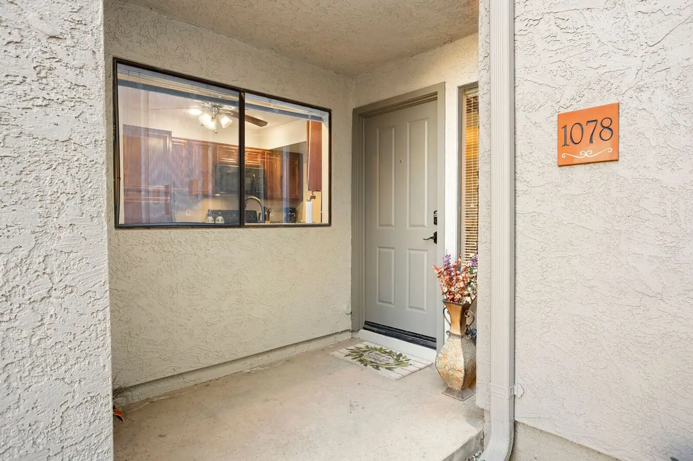 **coming Soon*** Venetian II 2 Bedroom 2 Bath Condo With Garage In Heart Of North Scottsdale photo 3