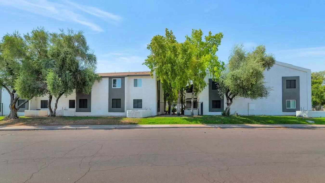 2 Bed 2 Bath, Updated Apartment photo 3