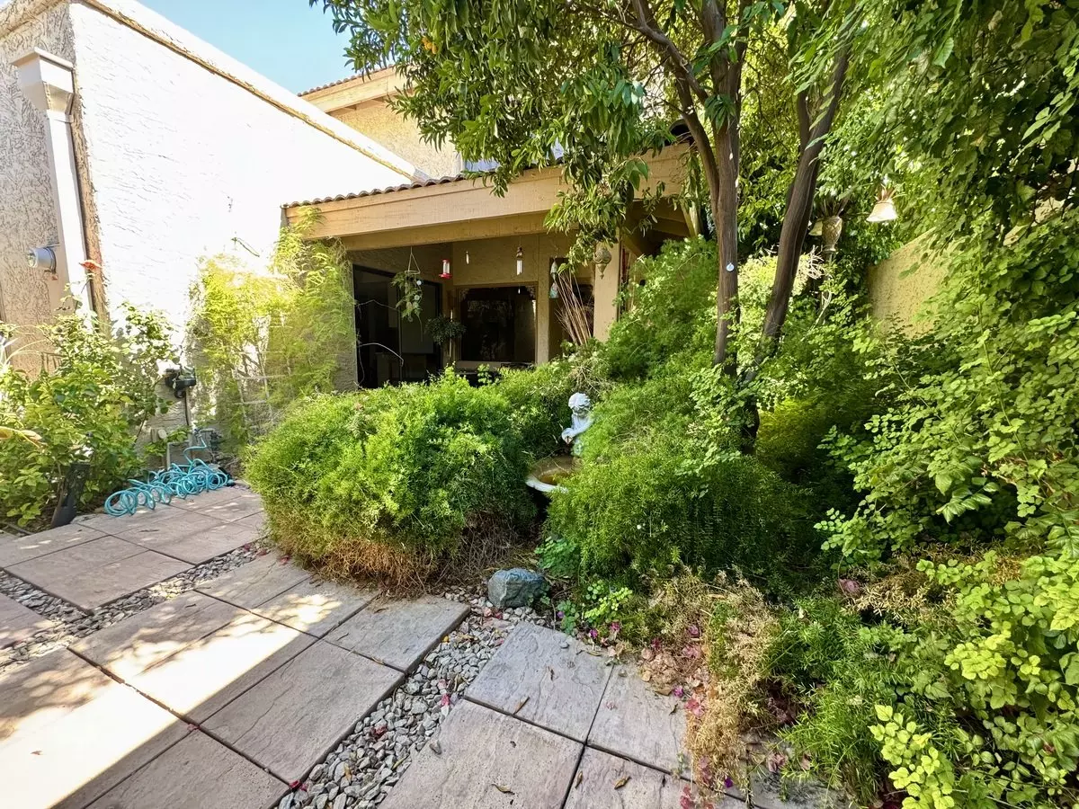 Walking Distance To Fashion Square Mall, Old Town Scottsdale! photo 5