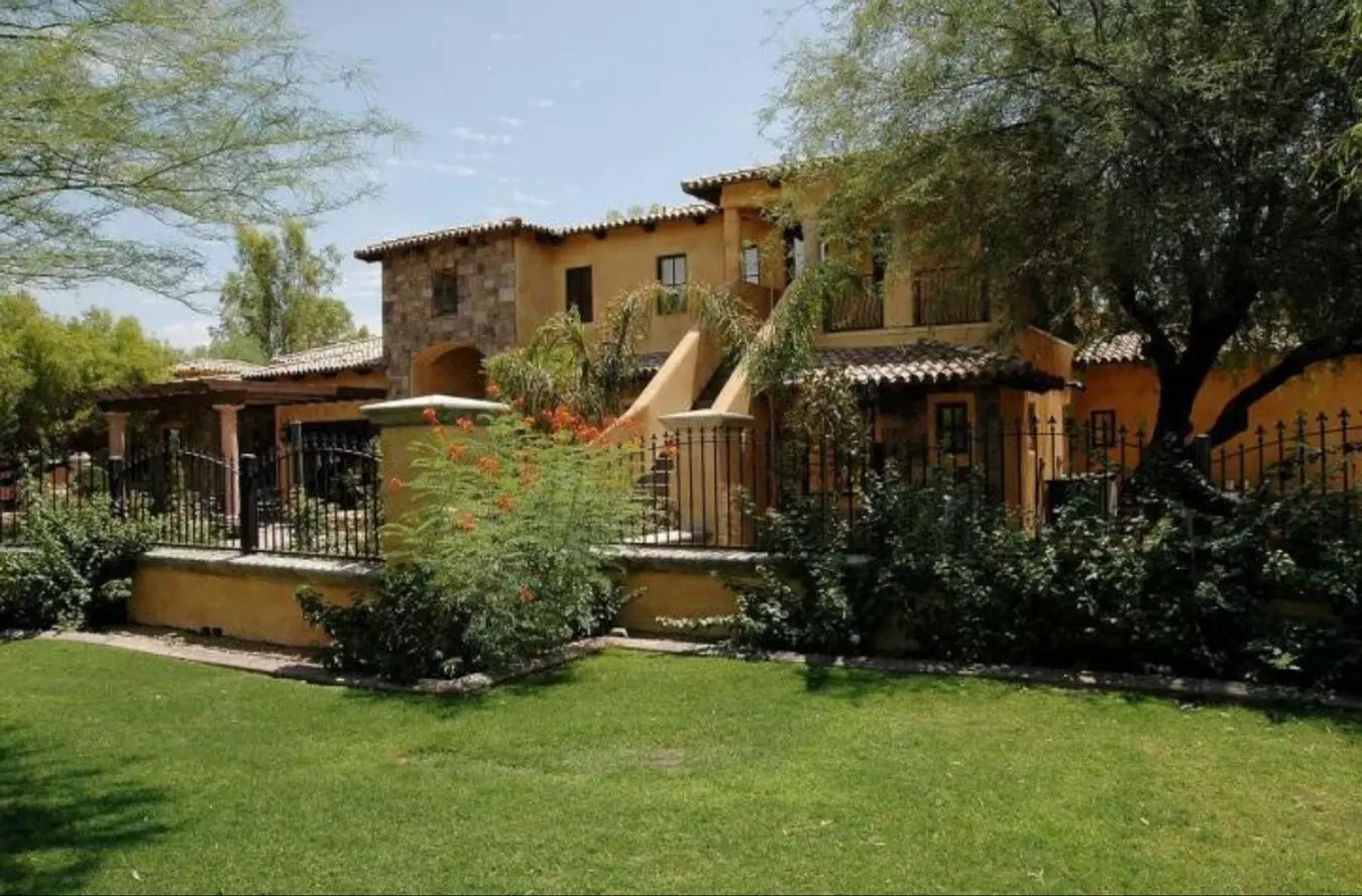 11023 North Saint Andrews Way, Scottsdale, AZ 85254 photo 2