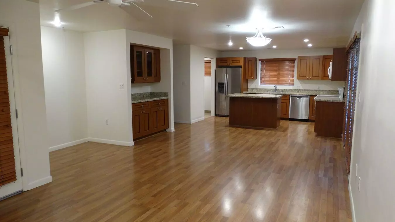 6915 East 3rd Street, Scottsdale, AZ 85251 photo 2