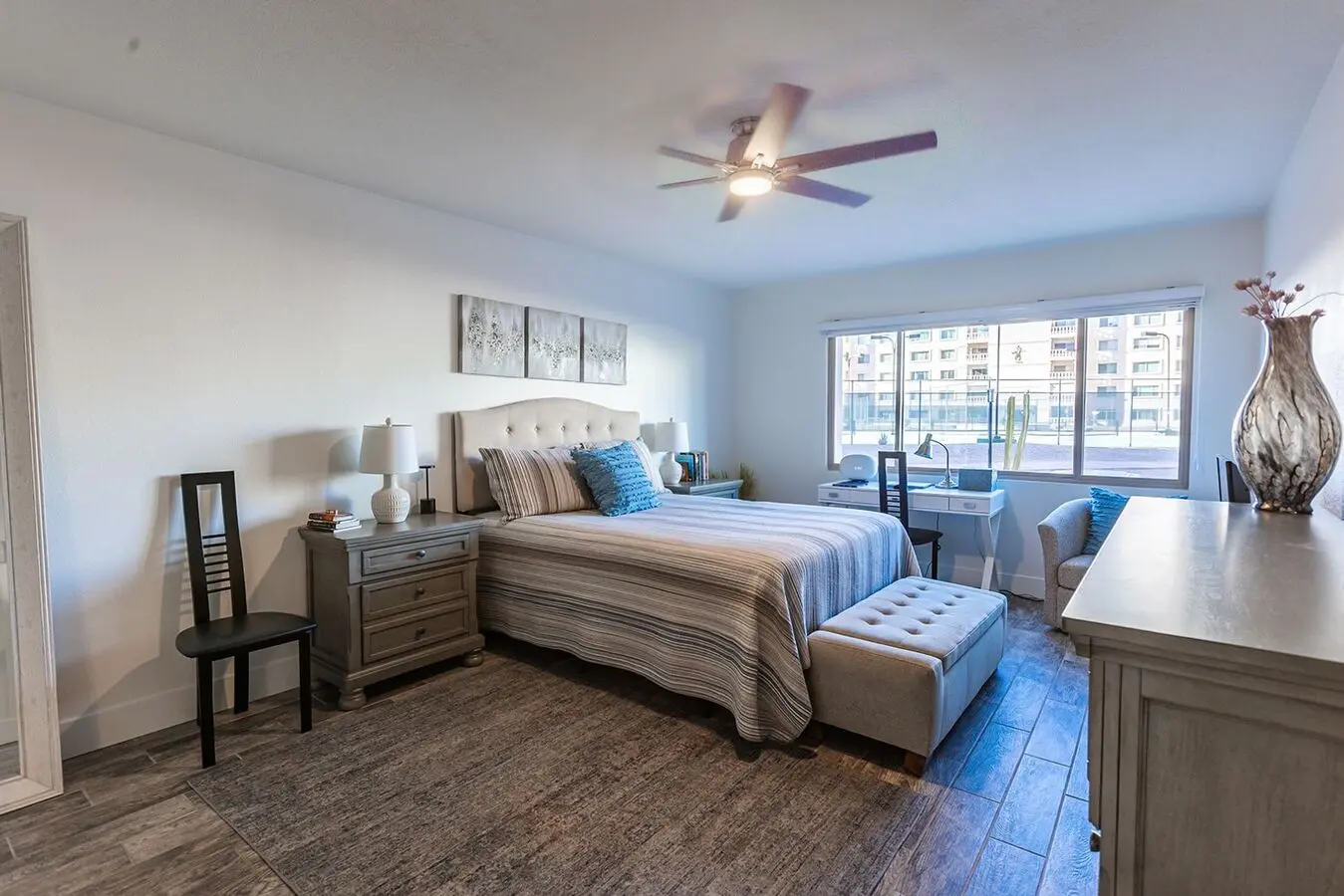 7830 E Camelback Rd Scottsdale, AZ 85251 photo 2
