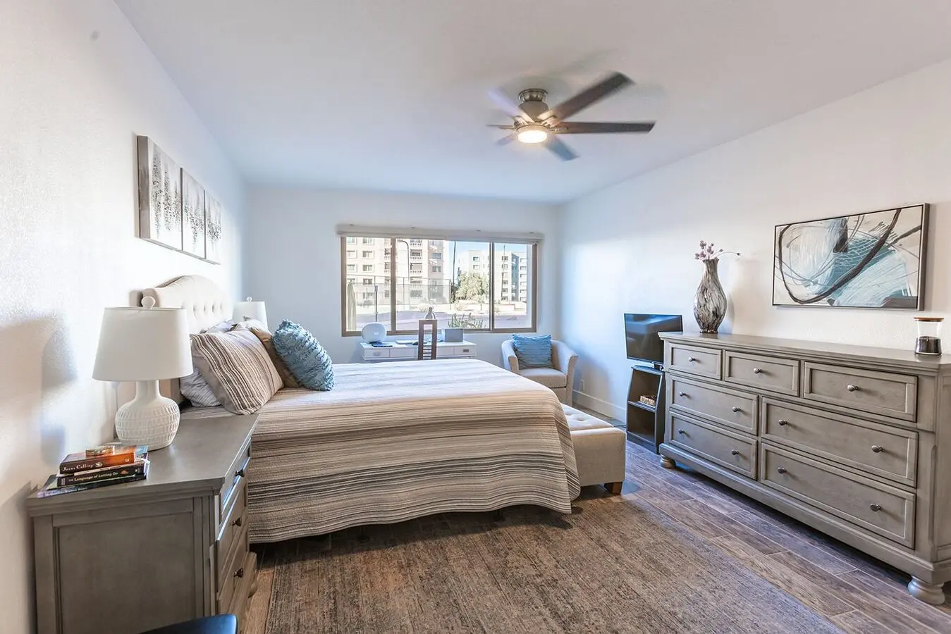 7830 E Camelback Rd Scottsdale, AZ 85251 photo 5