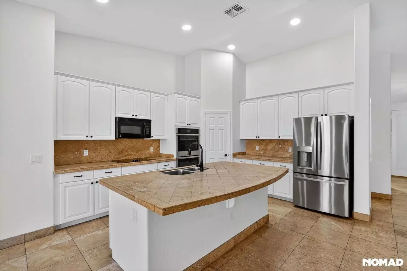 Luxurious 5BR House in Scottsdale photo 3