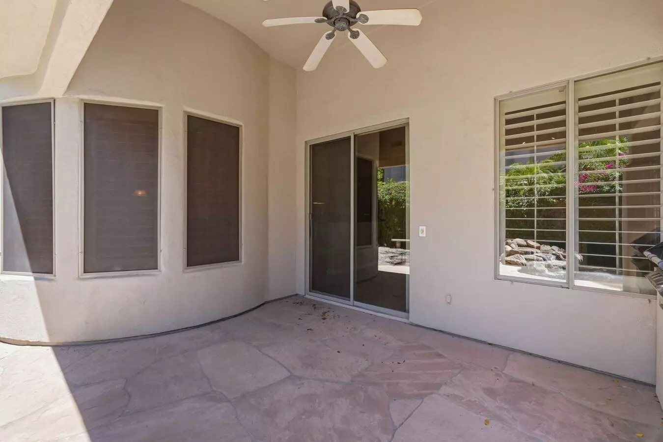 7369 E Del Acero Dr Scottsdale, AZ 85258 photo 2