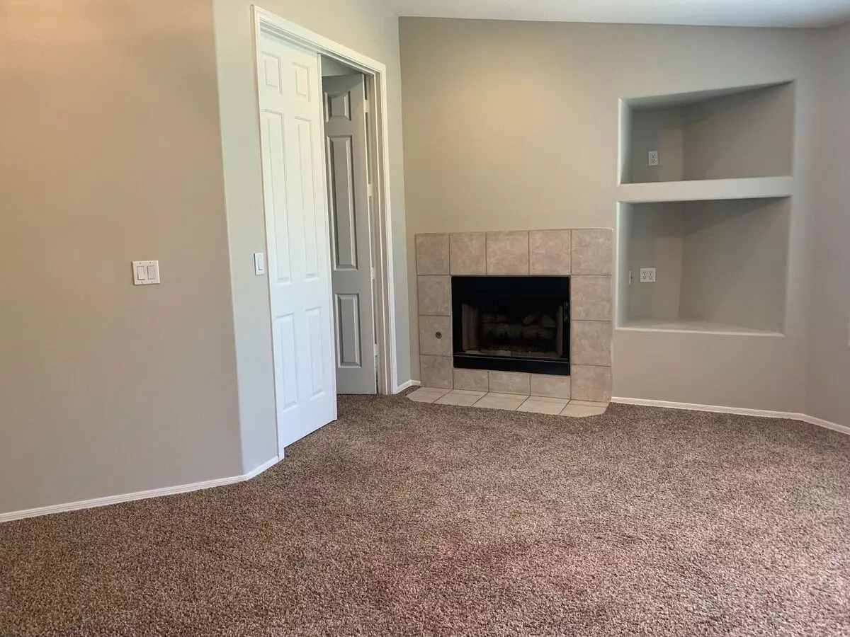 7520 E. Earll Dr. #47 photo 4