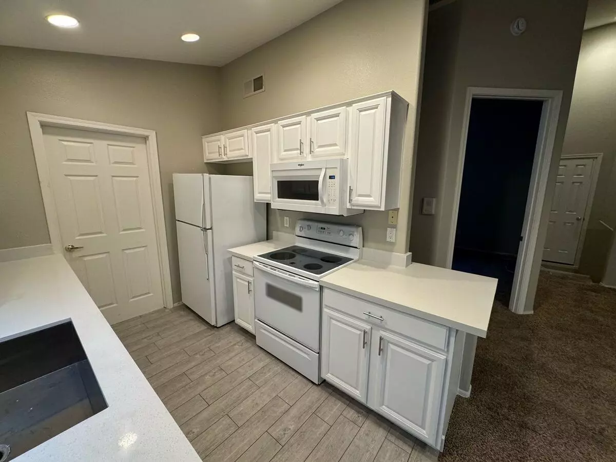 7520 E. Earll Dr. #47 photo 2