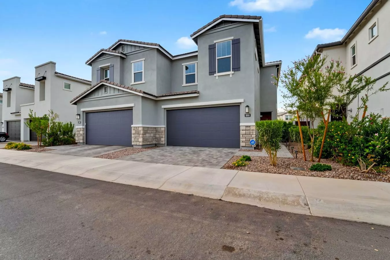 Professionally Designed, Fully Furnished Townhome On One Of Arabella’s Premium Lots | Scottsdale’s Coveted 85254 “magic Zip Code” photo 2
