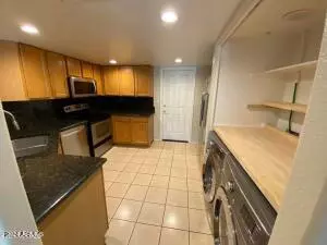 Scottsdale Townhouse photo 2