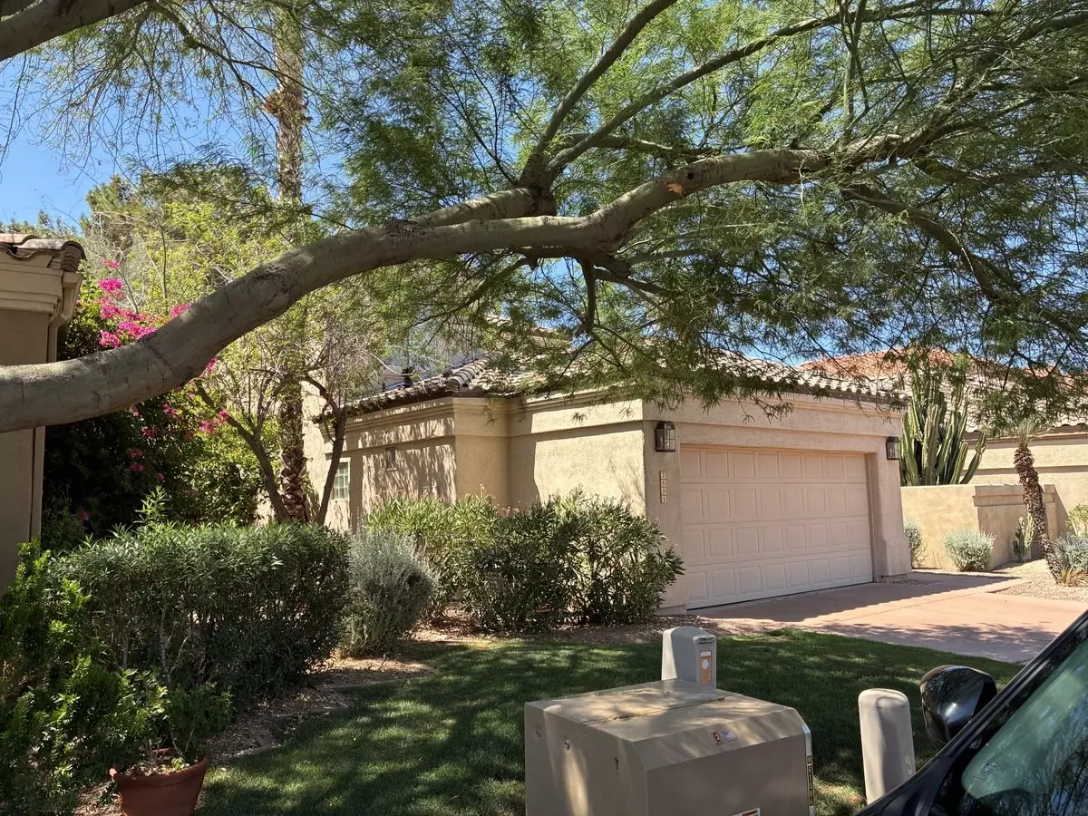 7891 E DESERT COVE Avenue photo 3