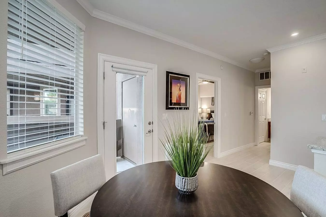 Furnished Rental - 3 Month Minimum photo 5