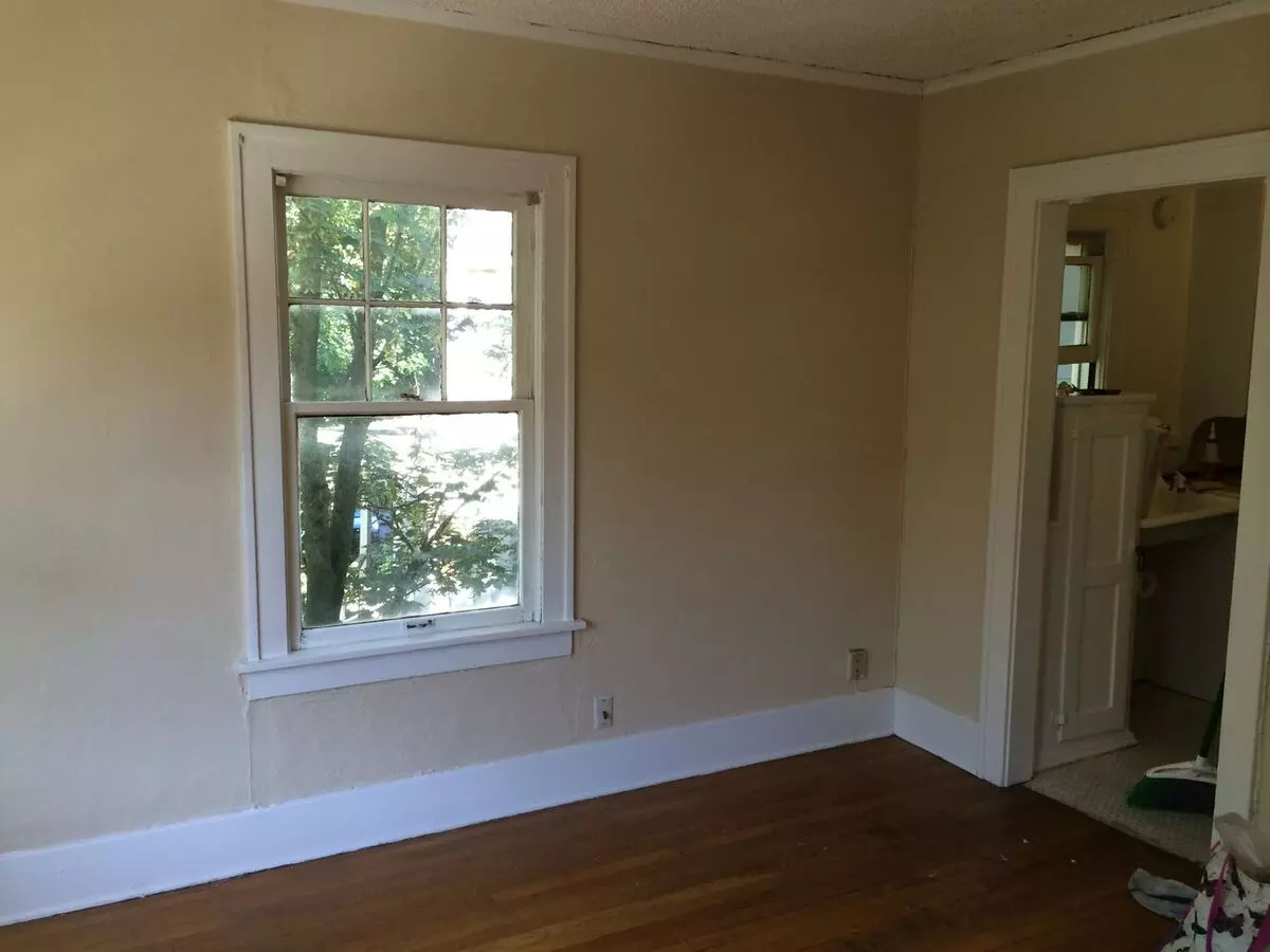 Clayton Place photo 5