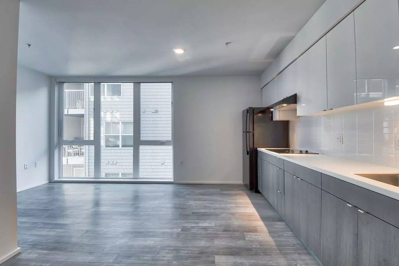 1404 Boylston photo 3