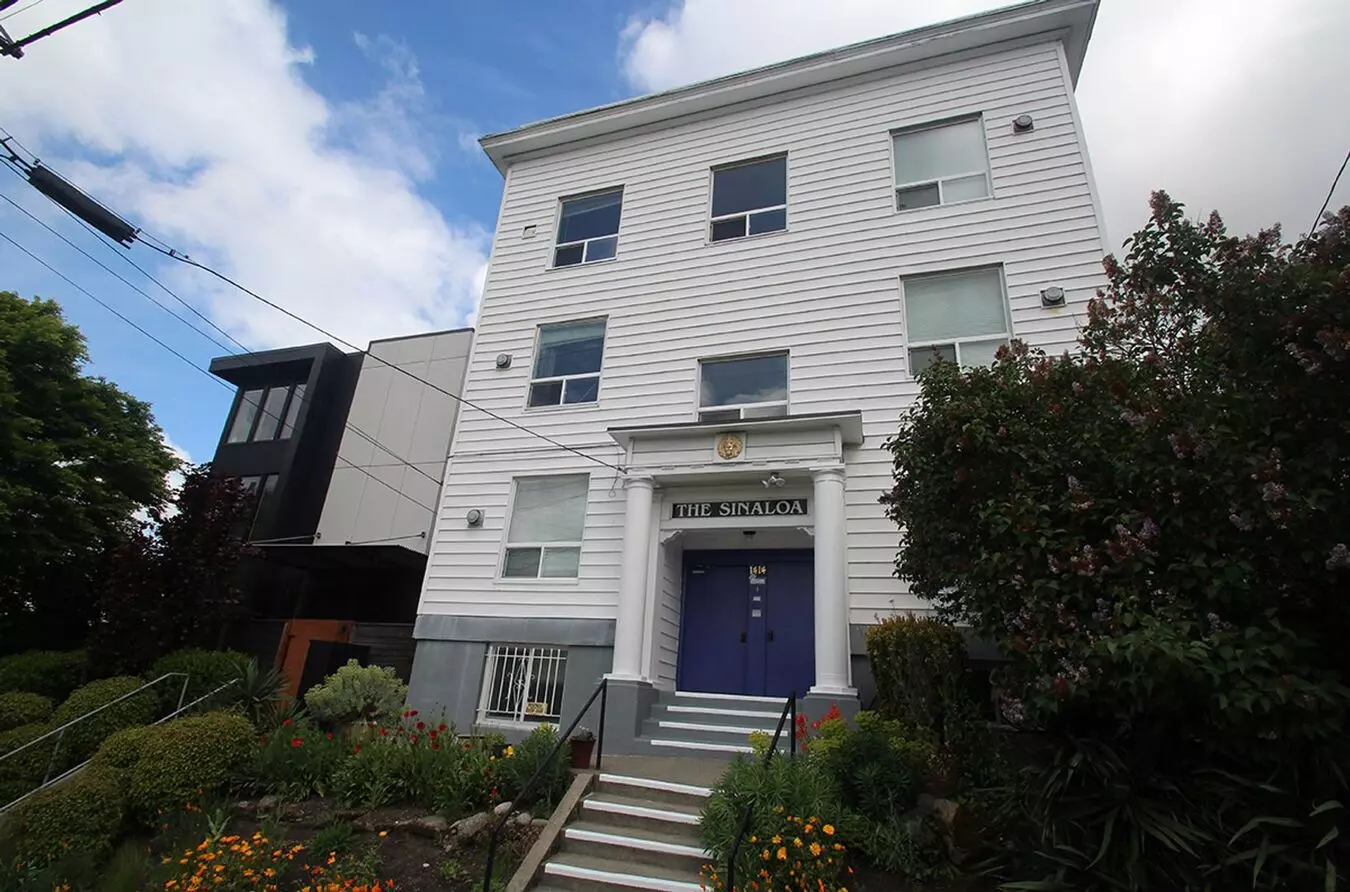 1414 Apartments photo 3