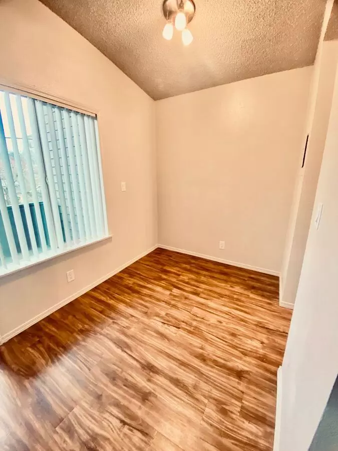 6511 Apartments photo 3