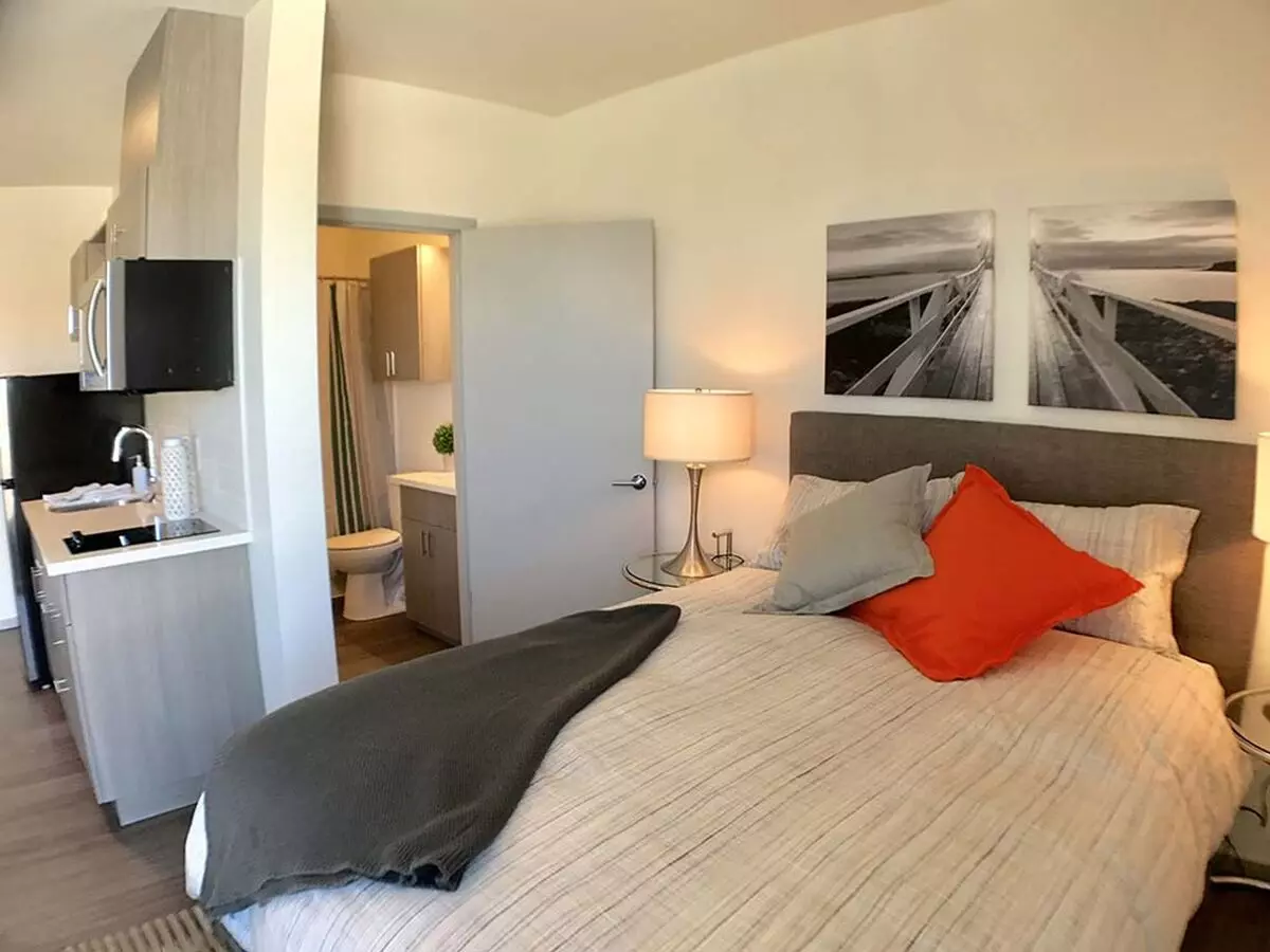 Bespoke Ballard Apartments photo 3