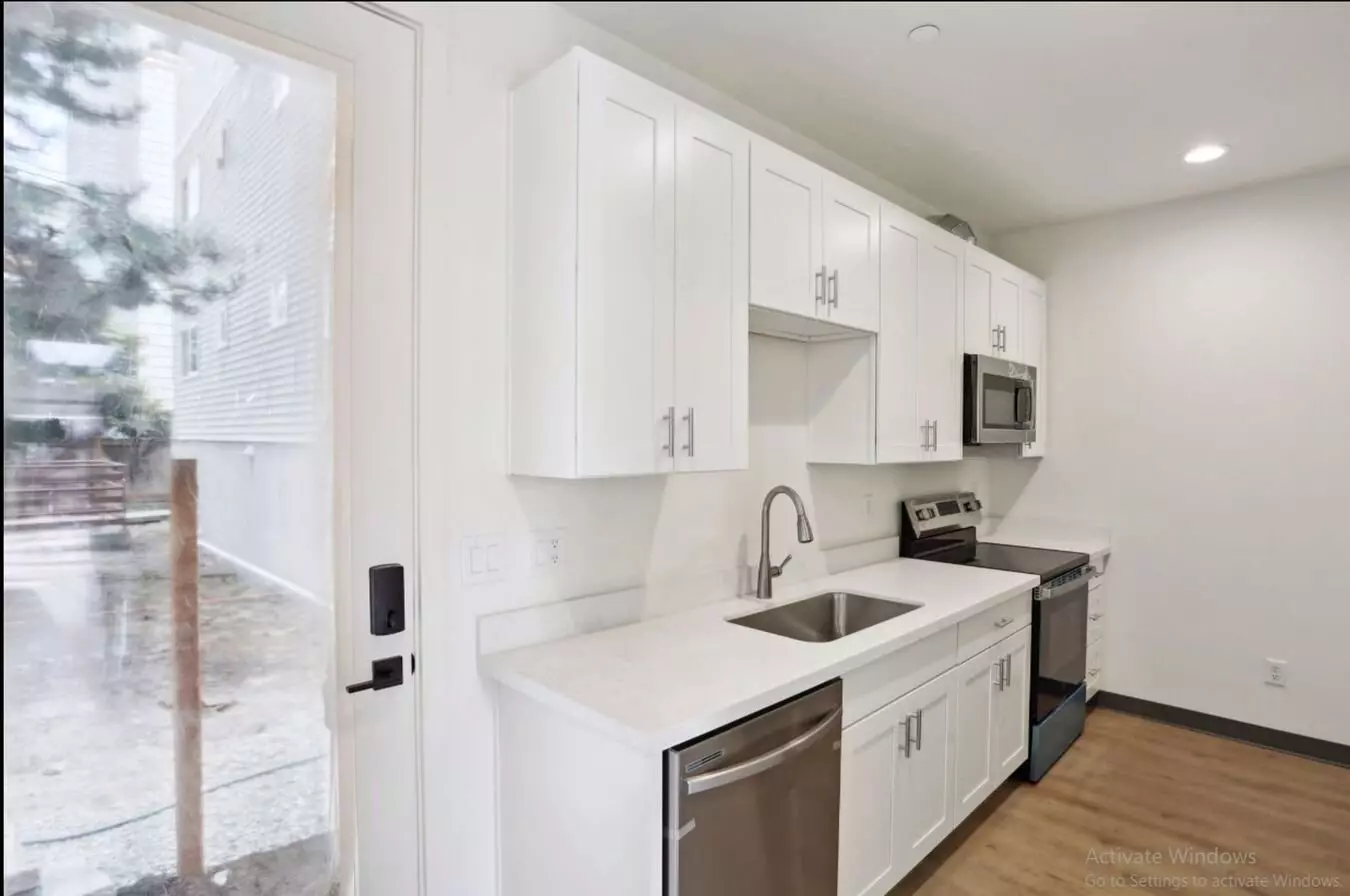 Husky Urban Living Is Now Leasing! photo 5