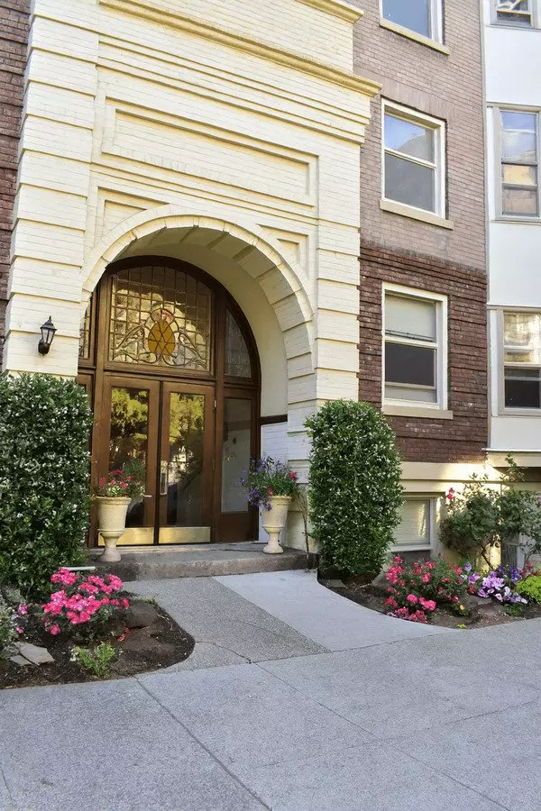 Rialto Court Apartments photo 3