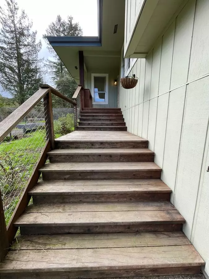1138 Square Feet Private Two Bedroom, Two Bath Upgraded Home On 4 Acres, 1 Car Garage, Chicken Coop And 5 Minutes From Downtown Sebastopol photo 4