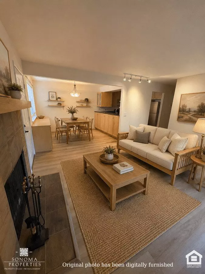 Charming Downtown Sonoma Condo – 2bd/1ba – Water &amp; Garbage Paid! photo 2