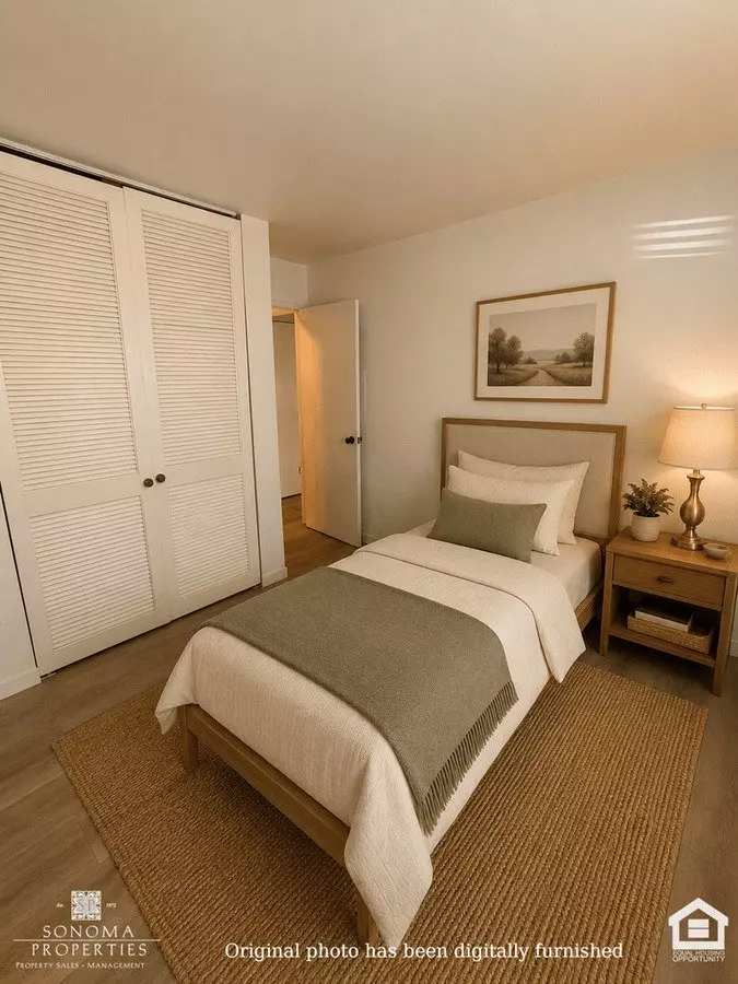 Charming Downtown Sonoma Condo – 2bd/1ba – Water &amp; Garbage Paid! photo 5
