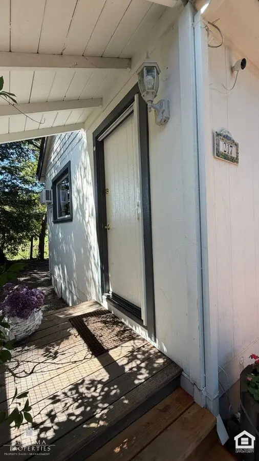 Enchanting 1bd/1ba Cottage, Close To Downtown Sonoma! photo 2