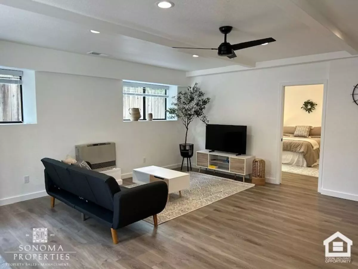 Furnished Guesthouse Suite In Sonoma photo 4